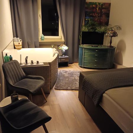 Ferienwohnung Mit Whrpool Coblenza Exterior foto